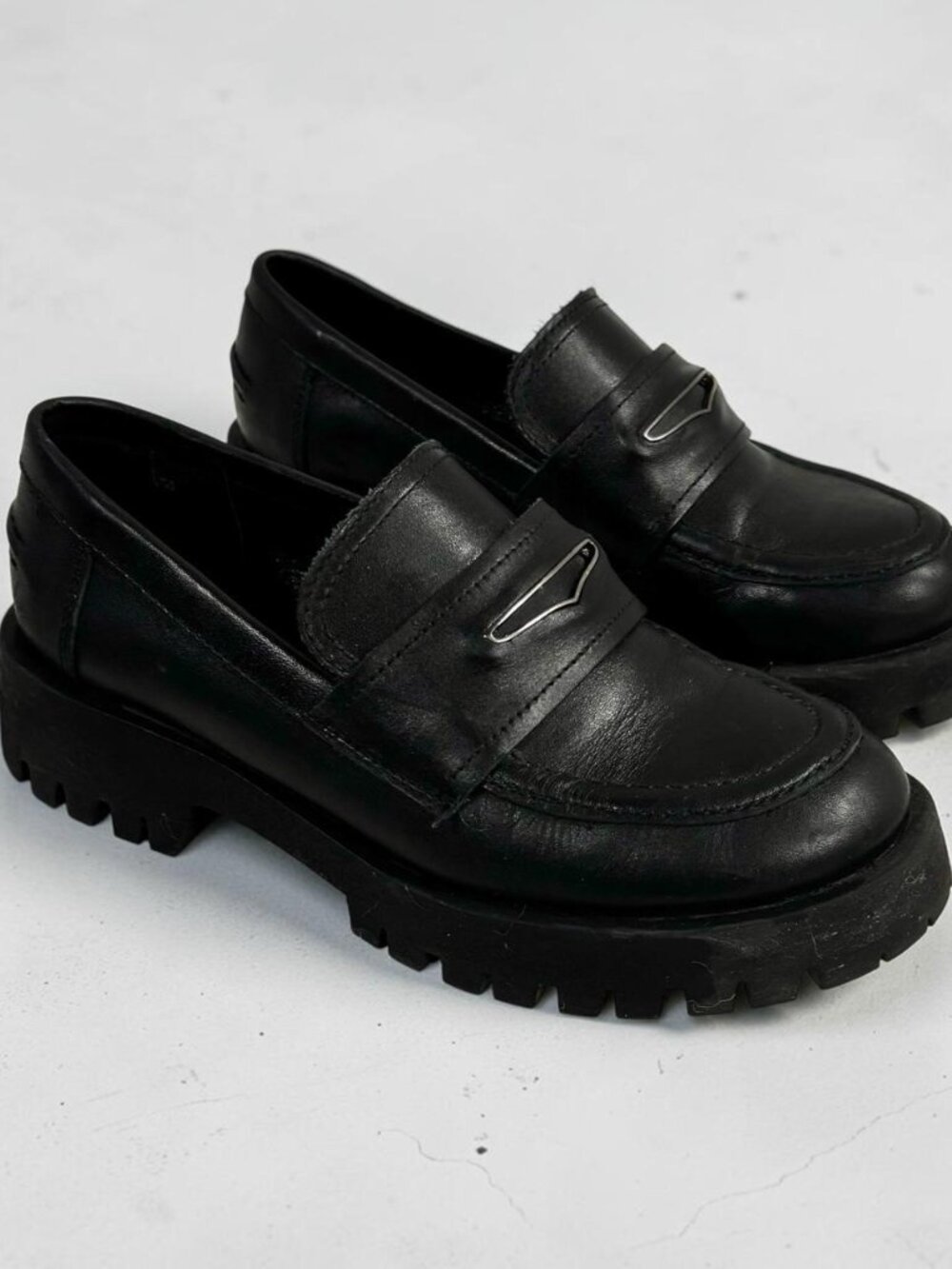 Steve Madden “Hamilton” black chunky lug sole loafers SZ 7